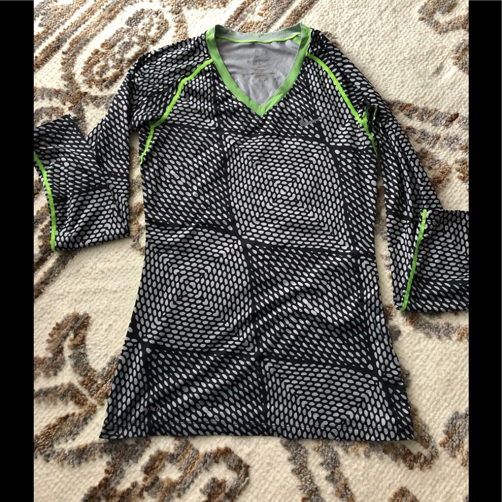 Nike pro dry fit Black & Gray Patterned Long Sleeve Top with Neon Green Trim